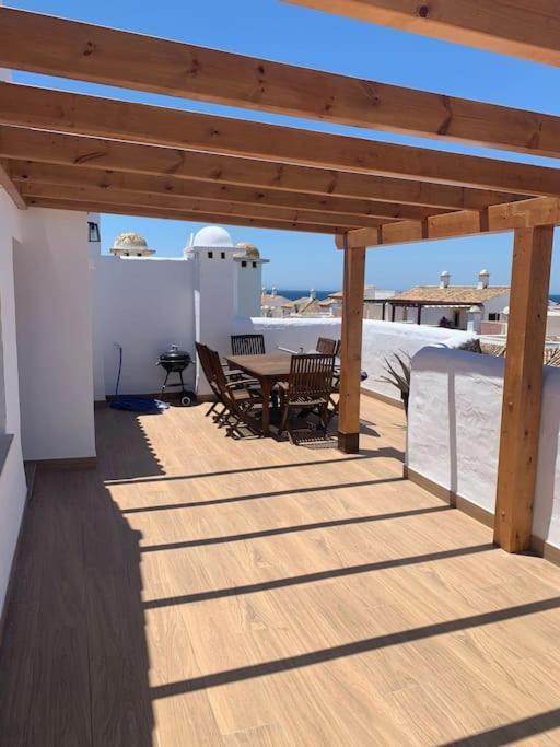דירות סהרה דה לוס אטונס Precioso Atico Duplex En Atlanterra Playa. Zahara מראה חיצוני תמונה